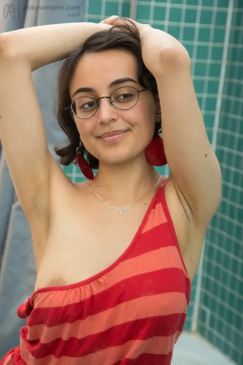 Yasmeena: Short-Haired Brunette with Hairy Pussy Fingers Herself in the Bathroom – photo 3 of 21