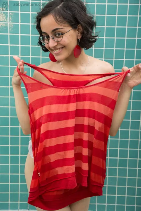 Yasmeena: Short-Haired Brunette with Hairy Pussy Fingers Herself in the Bathroom – photo 8 of 21