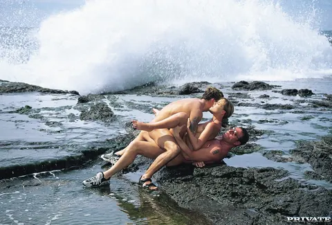 Nikki Montana: Hungarian Blonde MILF Joins Beach Threesome – photo 17 of 18