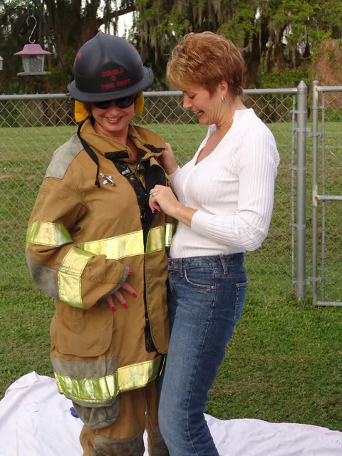 Dee Delmar: Busty Mature Lesbians Fuck with a Strapon Outdoors in Uniform – photo 1 of 21