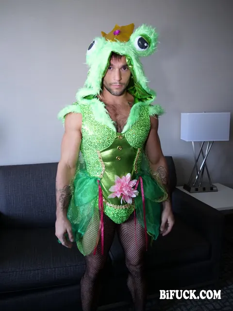 Brooklyn Gray: Brunette in Cosplay Costume Takes Two Men in Bisexual Threesome – photo 15 of 21