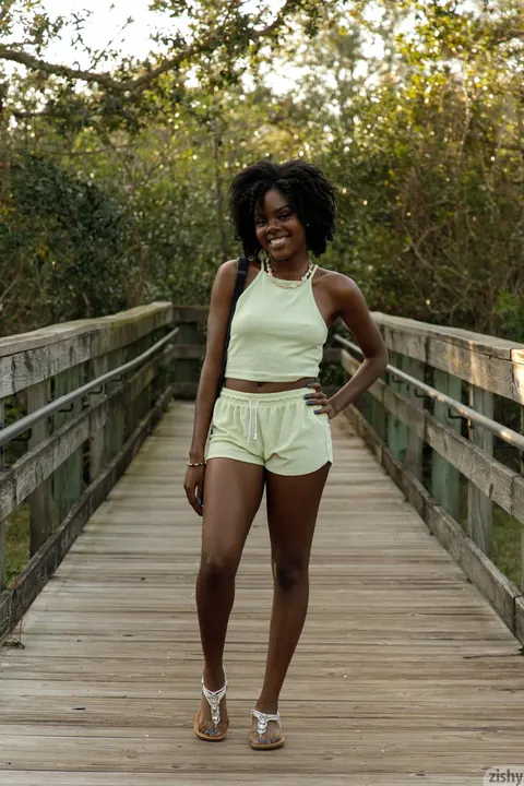 Lacole Sawyer: Petite Ebony Babe Spreads Her Legs in Panties Outdoors – photo 2 of 12
