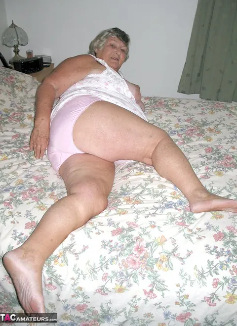 European BBW Strips on the Bed and Grabs Her Belly Roll – photo 7 of 20
