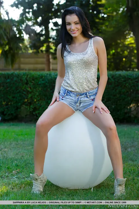 Sapphira A: Slim Czech Brunette Flashes and Spreads in the Backyard – photo 2 of 18