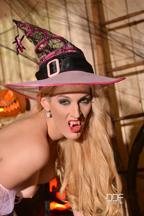 Hungarian Blonde with Big Tits Fingers Herself in a Witch Costume – photo 17 of 21