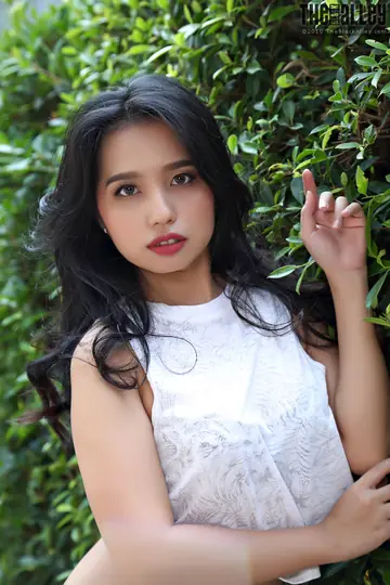 Thick Asian Woman Strips Out of Her Shorts in the Garden