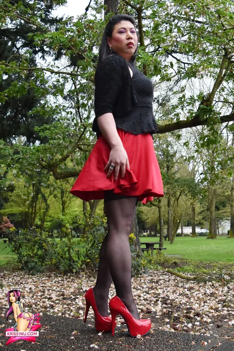 Curvy Asian Trans Woman Flaunts Stockings and Heels Outside – photo 7 of 16