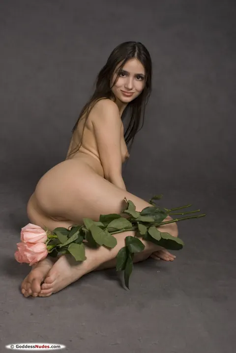 Tatielle: Skinny Brunette Stands Nude and Spreads Her Pussy Wide Open – photo 7 of 21