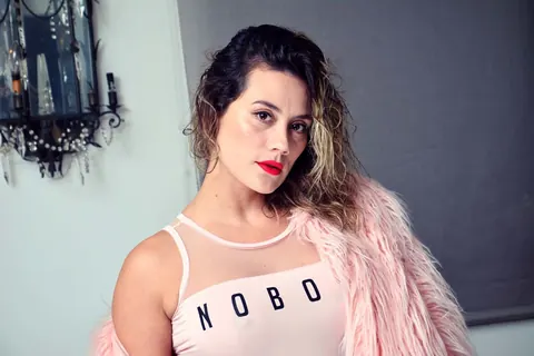Andrea Garcia: Tattooed Latina Poses and Shows Her Natural Tits – photo 4 of 16
