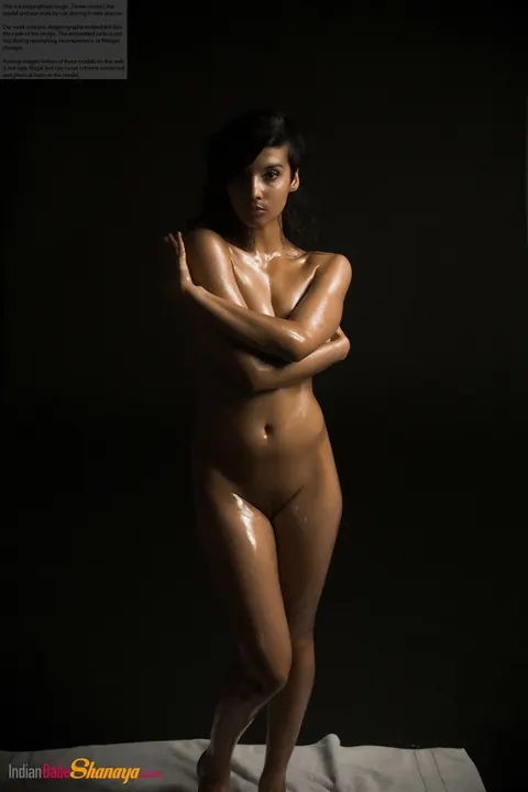 Thick Indian Babe Oils Her Big Tits and Ass in the Dark – photo 2 of 16