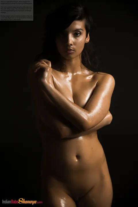 Thick Indian Babe Oils Her Big Tits and Ass in the Dark – photo 1 of 16