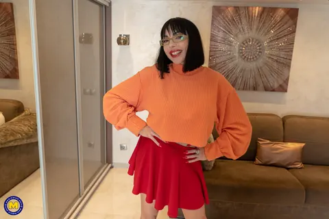 Jordan Perry: Spanish MILF Shows Her Booty in Panties Under a Costume Skirt – photo 3 of 18