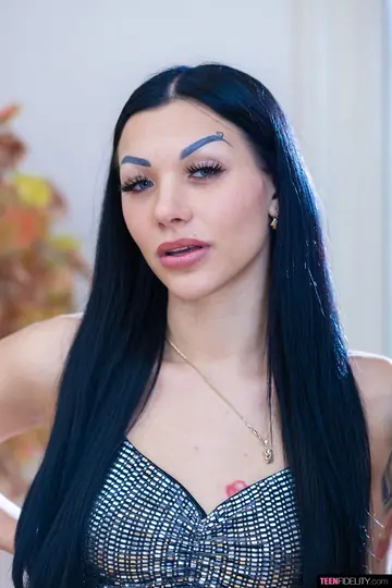 Tattooed Czech Brunette Spreads Her Pussy Outdoors