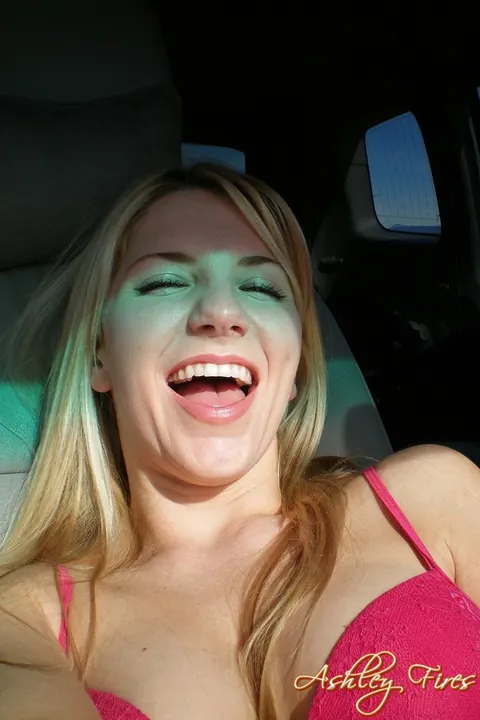Ashley Fires: Busty Blonde MILF Sucks Cock and Fingers Herself in a Car Outdoors – photo 6 of 16