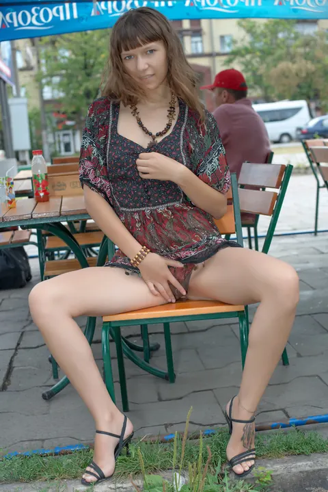 Red Eva: Petite Ukrainian Redhead Shows Her Hairy Pussy in Public – photo 1 of 20