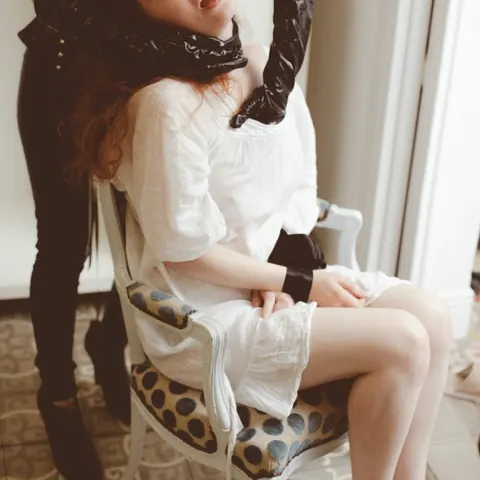 Redhead in Latex and Glasses Bound in Heels – photo 1 of 16