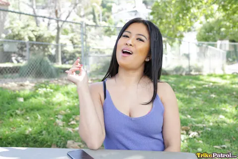Maya Mona: Petite Filipina MILF Takes a Facial Outdoors – photo 2 of 21