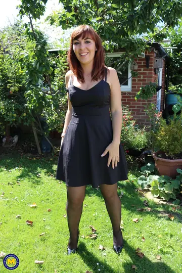 Angelique Luka – Mature British Redhead Sucks Cock and Gets Fucked Doggy Outdoors