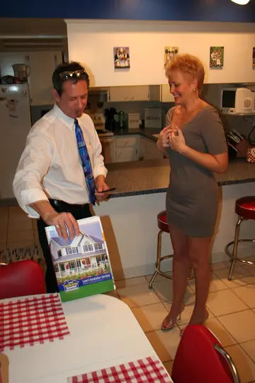 Tracy Lick – Tall Mature Blonde Sucks Cock and Fucks Doggy in the Kitchen