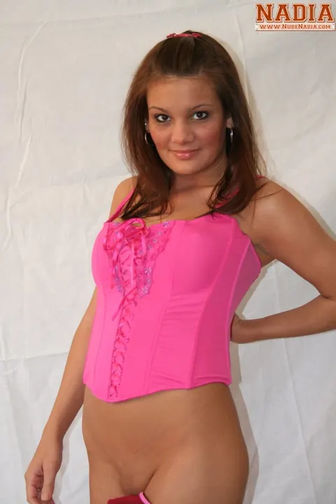 PAWG in Lingerie Spreads Her Tight Ass – photo 11 of 15
