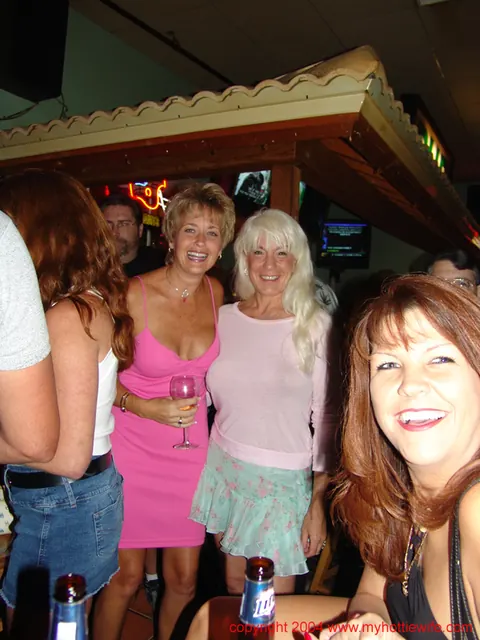 Double Dee: British MILF with Big Tits Has Sex and Kisses Her Partner – photo 1 of 20