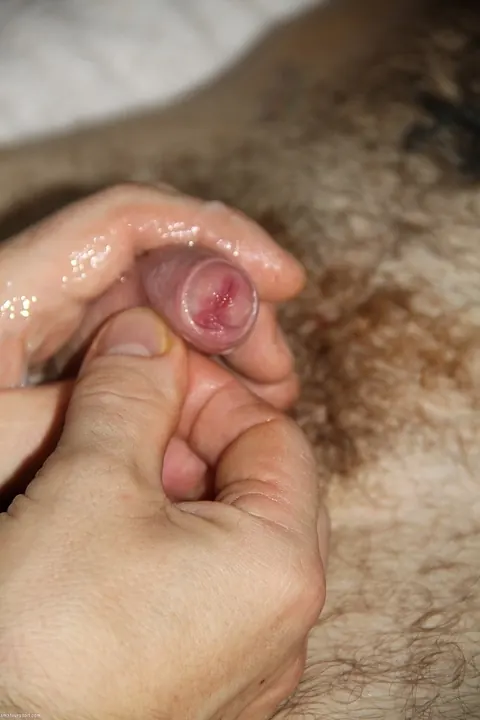 Thick Hairy Amateurs Suck and Fuck Each Other – photo 20 of 21