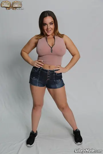 Natasha Nice – Curvy French Brunette Fucks in Shorts and Panties
