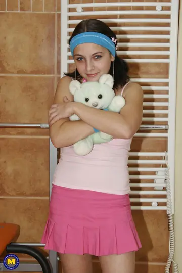 European Babe Sucks and Fucks an Older Man at the Gym