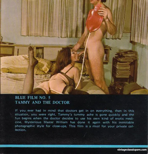 Vintage Woman Poses Nude in Classic Retro Set – photo 7 of 11
