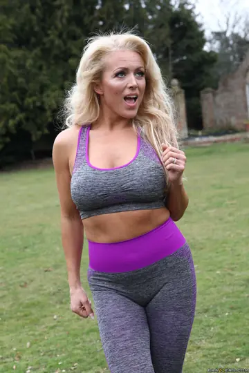Rebecca Jane Smyth – Tall Blonde MILF with Big Tits Has Sex and Rides Cowgirl in the Bathroom