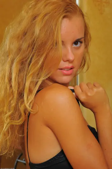 Jessie Rogers – Tanned Brazilian Latina Strips Out of Her Lingerie and Spreads Her Pussy