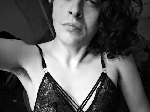 Trans Woman Discards Her Lingerie and Stands Nude – photo 7 of 15