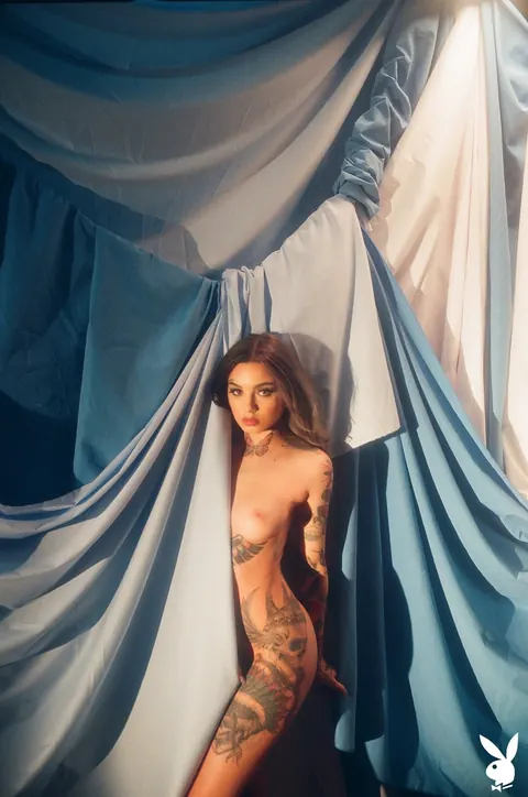 Taylor White: Brunette with Natural Tits and Tattoos Poses Fully Nude – photo 10 of 21