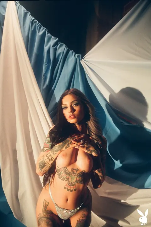 Taylor White: Brunette with Natural Tits and Tattoos Poses Fully Nude – photo 9 of 21