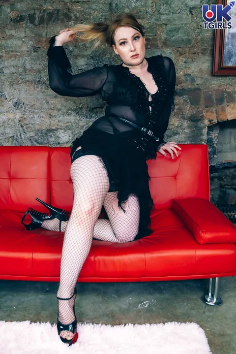 European Trans Woman Undresses and Poses Nude – photo 4 of 16