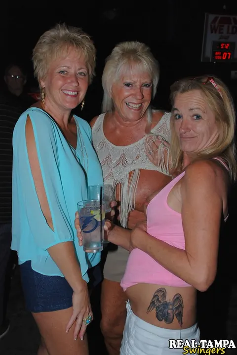 Mandi McGraw: Tall Blonde MILF with Enhanced Tits Undresses for Public Group Sex – photo 3 of 20
