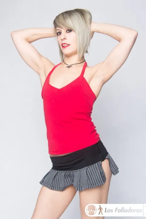 Nora Barcelona: Slim Latina Blonde Undresses and Sucks Cock – photo 7 of 17