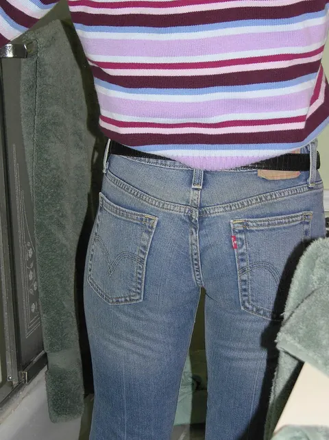 Samantha Charles: Petite Brunette MILF Showers in Her Jeans – photo 21 of 21