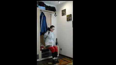 Woman in Latex and Boots Does Self Bondage in Glasses – photo 14 of 16