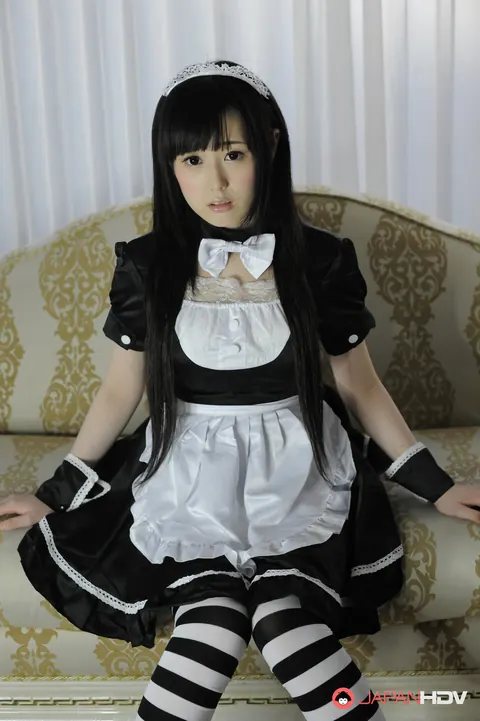 Machiko Ono: Japanese Brunette in Maid Socks Spreads Her Shaved Pussy – photo 5 of 15