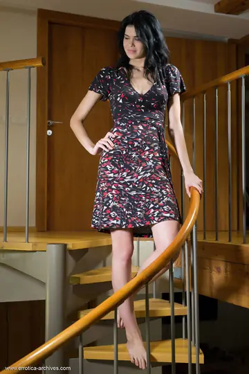 Hanna Lace – Tall European Brunette Strips Off Her Panties and Spreads on the Stairs