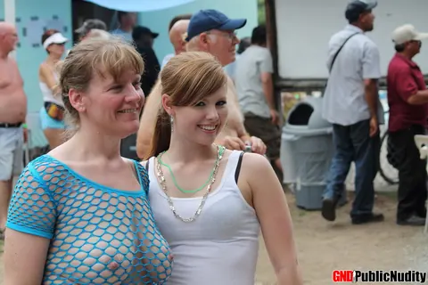 BBW with Big Tits Strips Nude on Outdoor Stage – photo 6 of 12