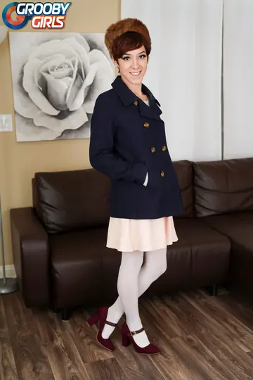 Thick Trans Woman Undresses and Masturbates Her Big Ass