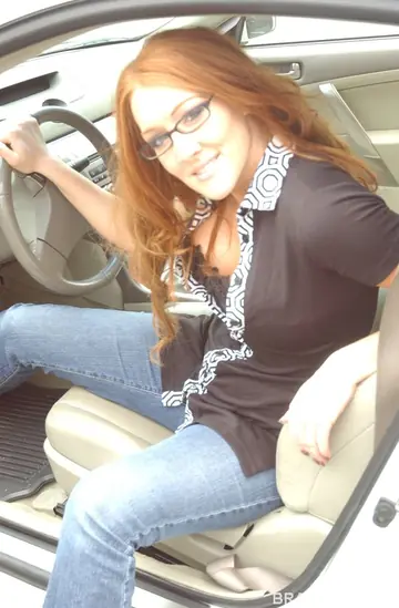 Thick Redhead MILF Strips Out of Her Jeans and Lingerie to Finger Her Pussy