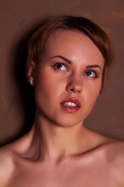 Lena W: Short-Haired Blonde in Pantyhose Spreads Her Hairy Pussy – photo 19 of 21
