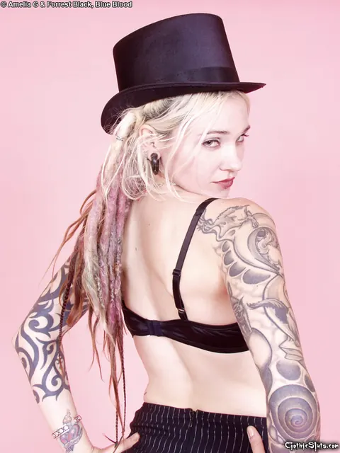 Tattooed Thick Blonde Strips Out of Her Skirt and Heels – photo 3 of 15