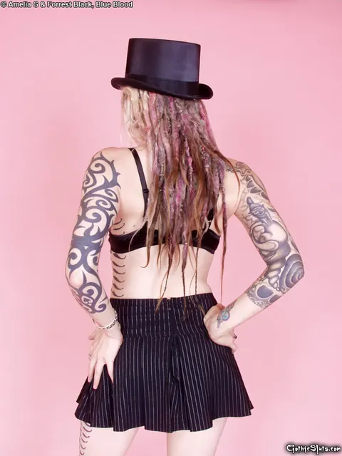 Tattooed Thick Blonde Strips Out of Her Skirt and Heels – photo 6 of 15