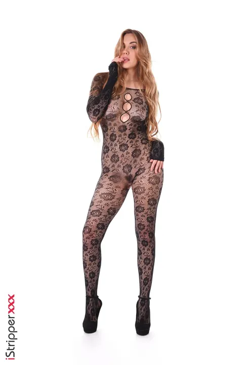 Redhead with Big Tits Strips Bodystocking for Toy Play – photo 1 of 15