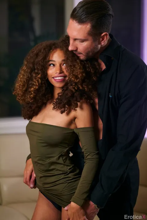 Cecilia Lion: Slim Curly-Haired Black Woman Has Interracial Sex – photo 10 of 21