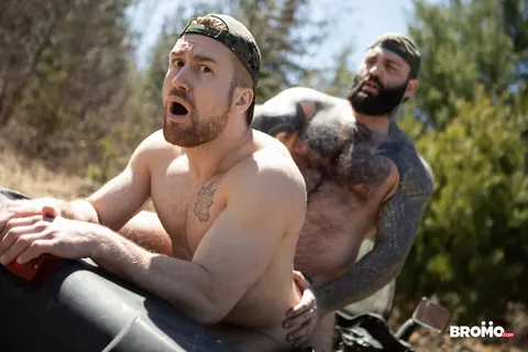 Thick Hairy Men Suck Cock and Fuck Anal Outdoors – photo 10 of 20